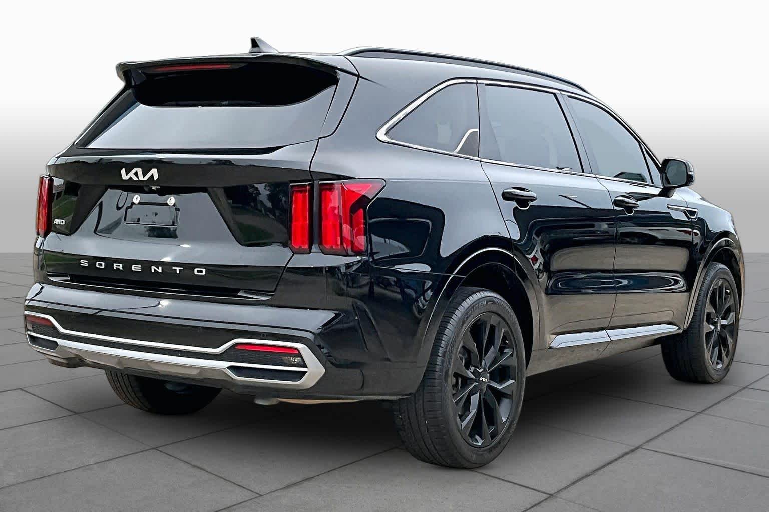 Used 2022 Ebony Black Kia SX image 13