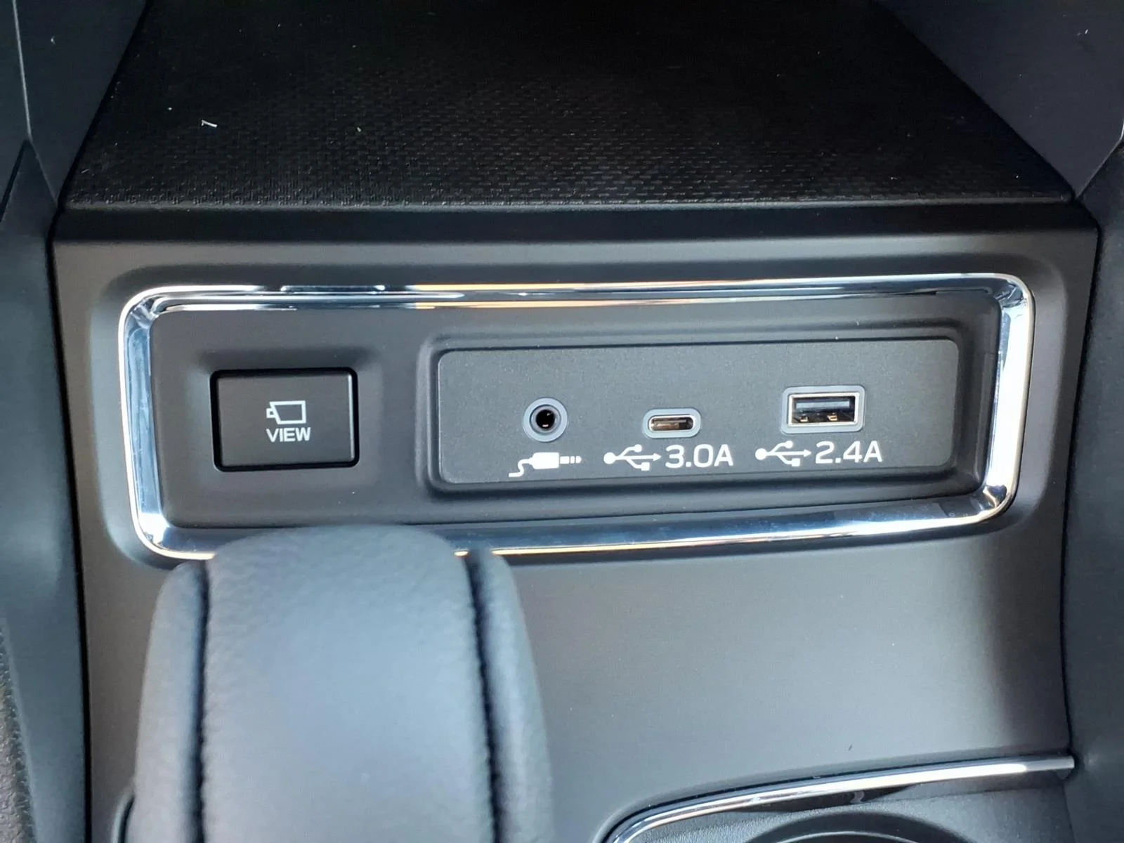 New 2027 ICE SILVER METALLIC Subaru Limited 7-Passenger image 11