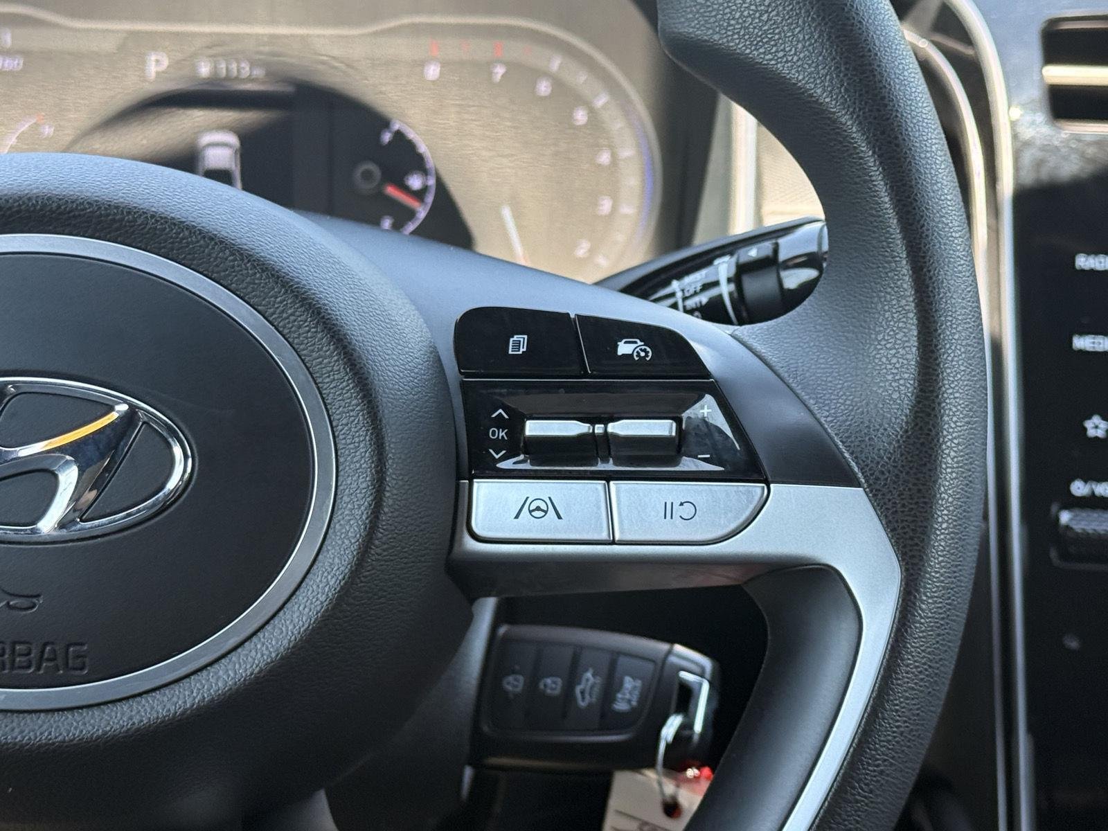 2024 Hyundai Santa Cruz SE - Photo 24