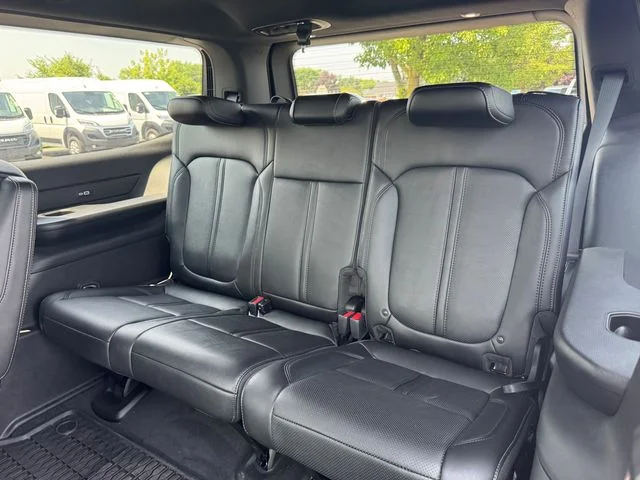 Certified Used 2025  Jeep Series II image 22