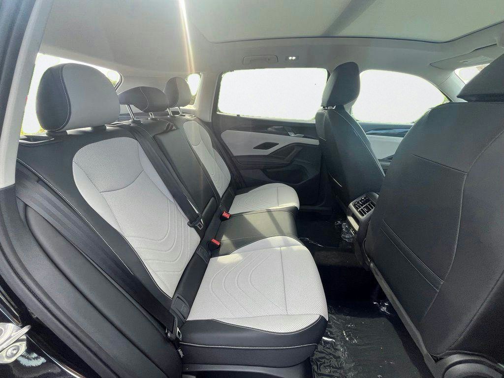 New 2026 Black Volkswagen 2.0T SE image 24