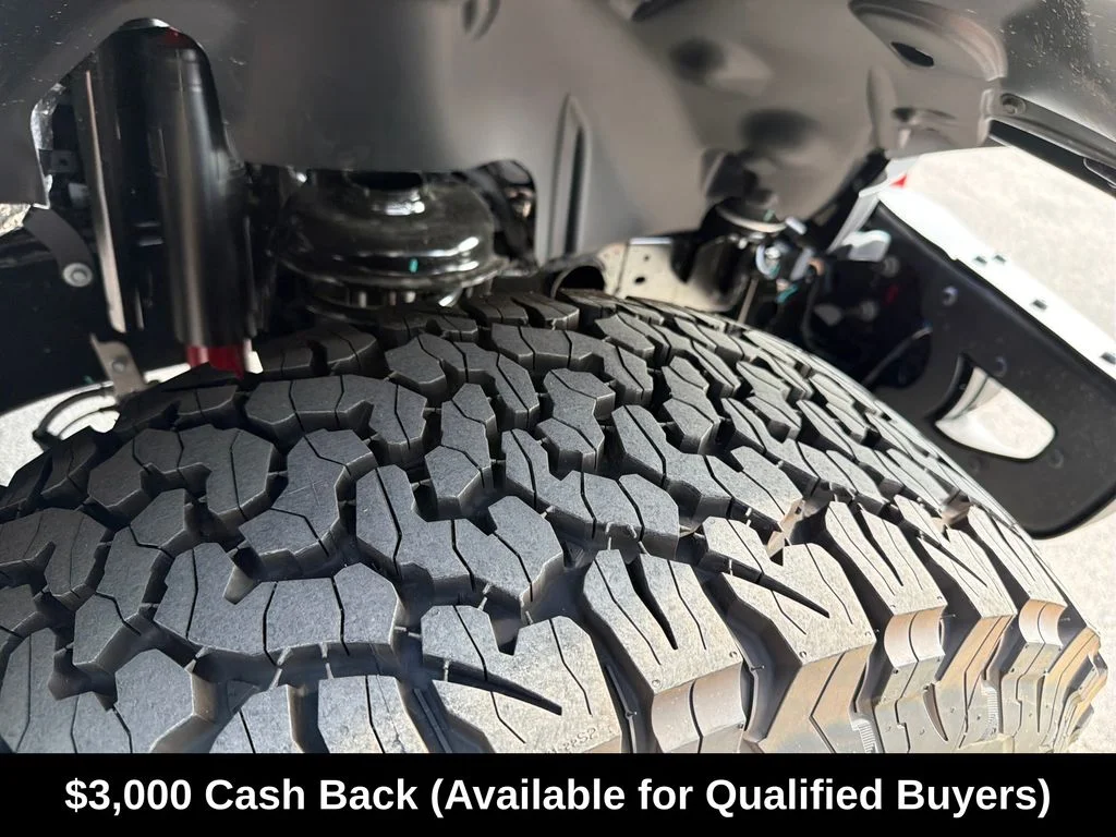New 2026 Granite Crystal Metallic Clearcoat Jeep Rubicon X image 15
