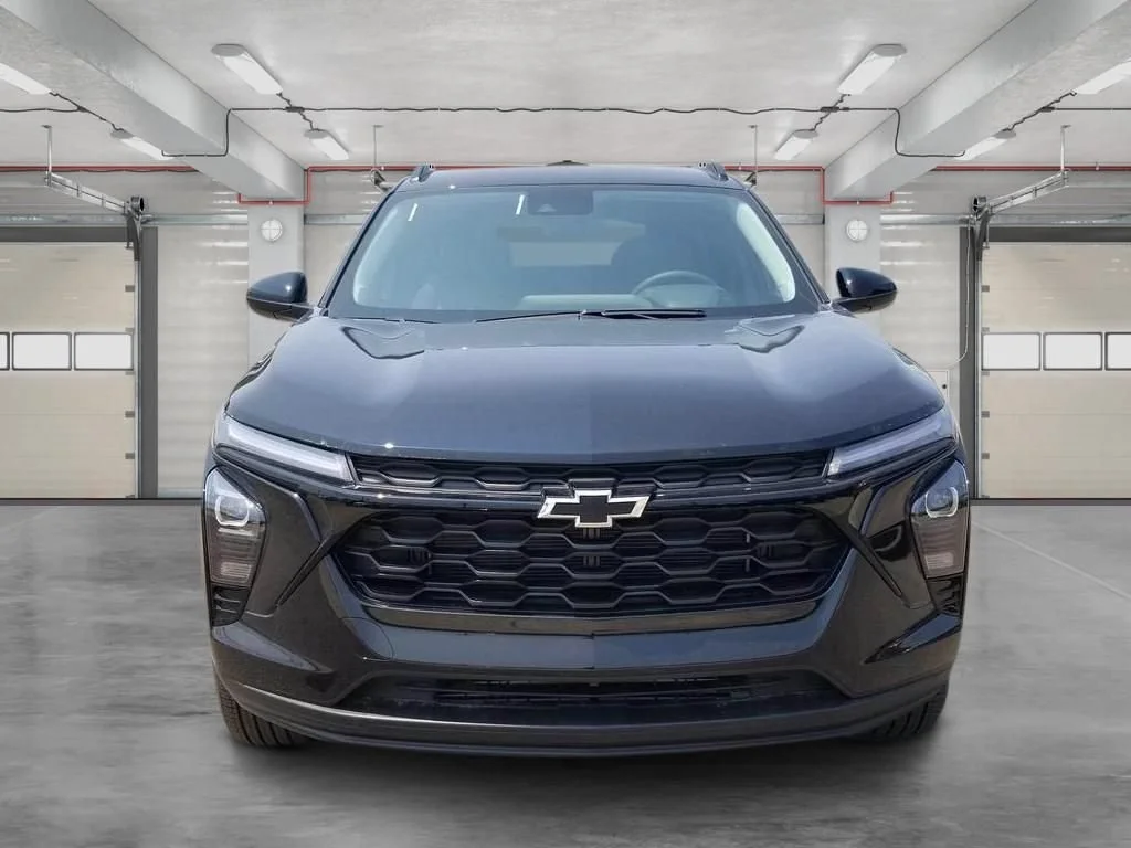 2026 Chevrolet Trax LT - Photo 9