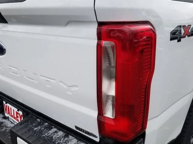New 2026 Oxford White Ford F-250® XL image 15