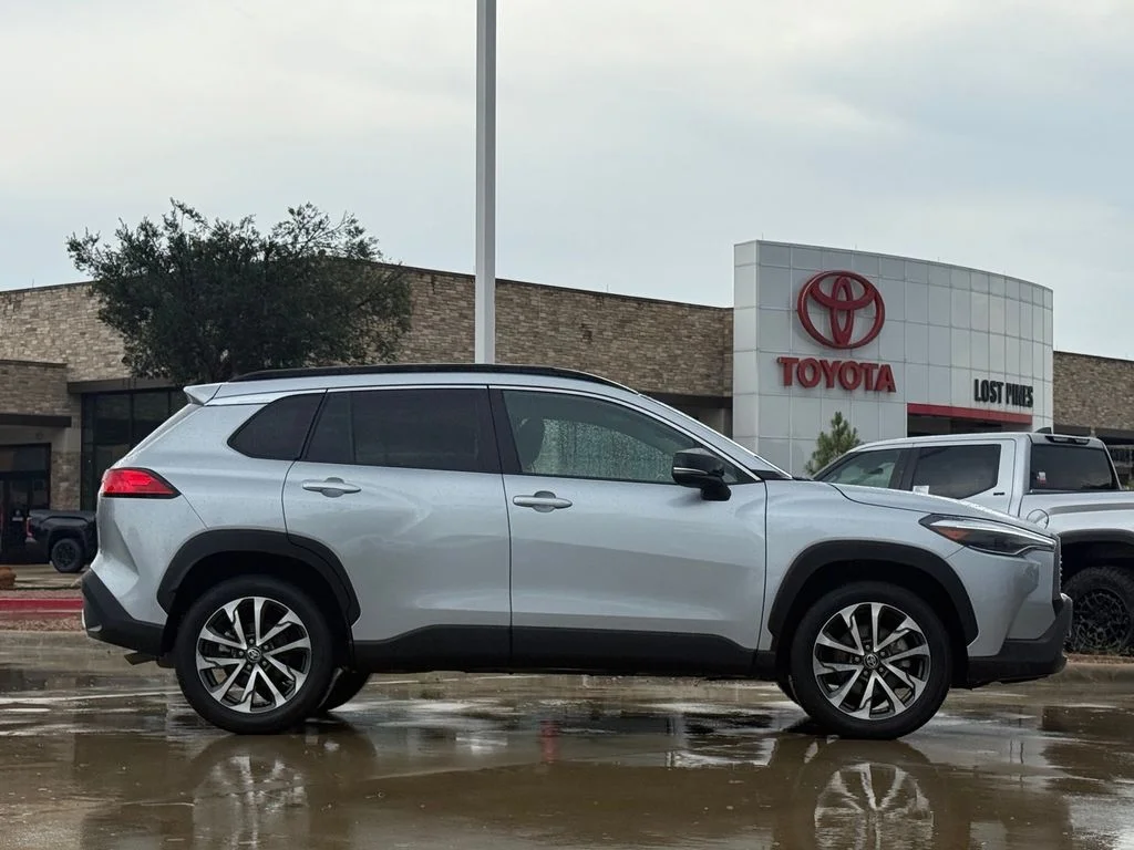 Certified Used 2025 Silver Toyota XLE image 4
