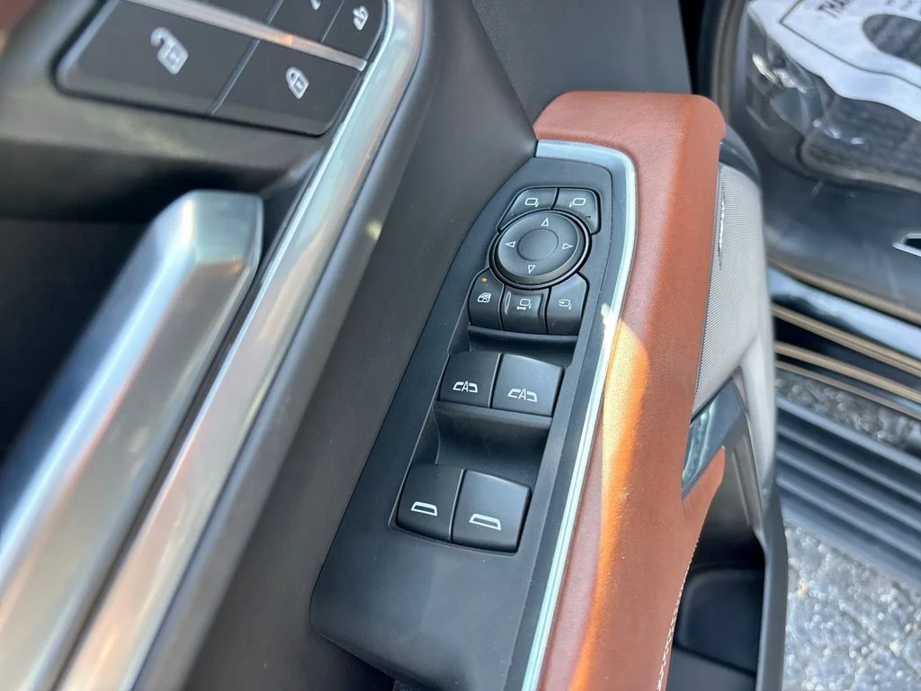 Used 2024 Black GMC Denali Ultimate image 27