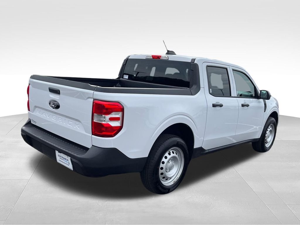 Used 2025 White Ford XL image 6