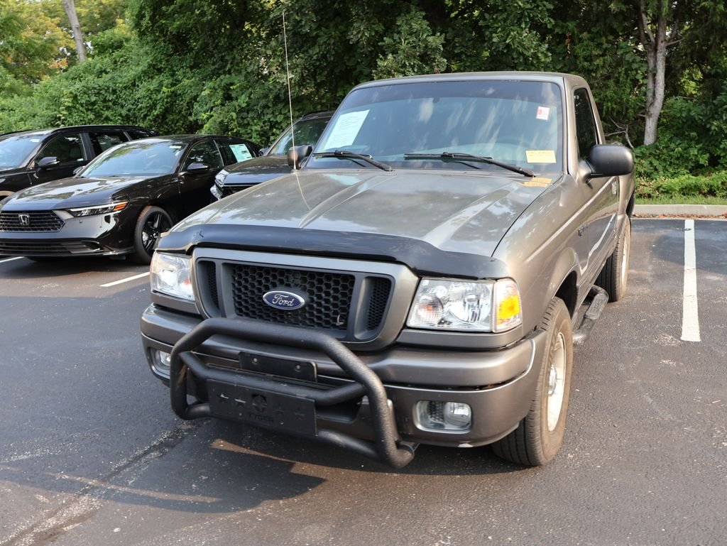 Used 2004  Ford Edge image 3