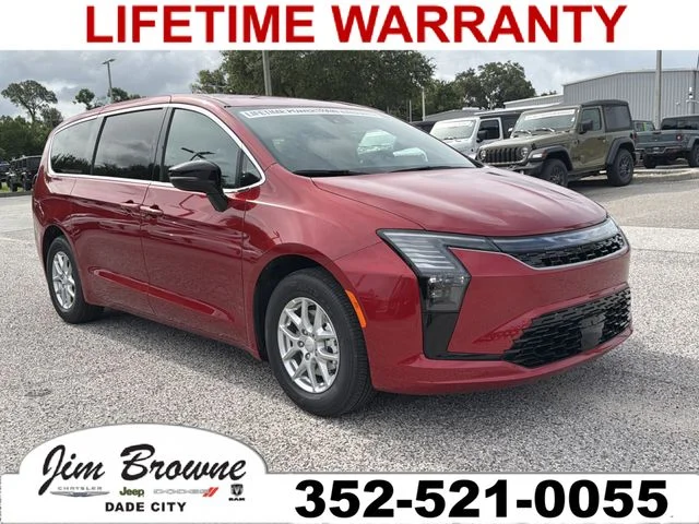 2027 Chrysler Pacifica Select's photo