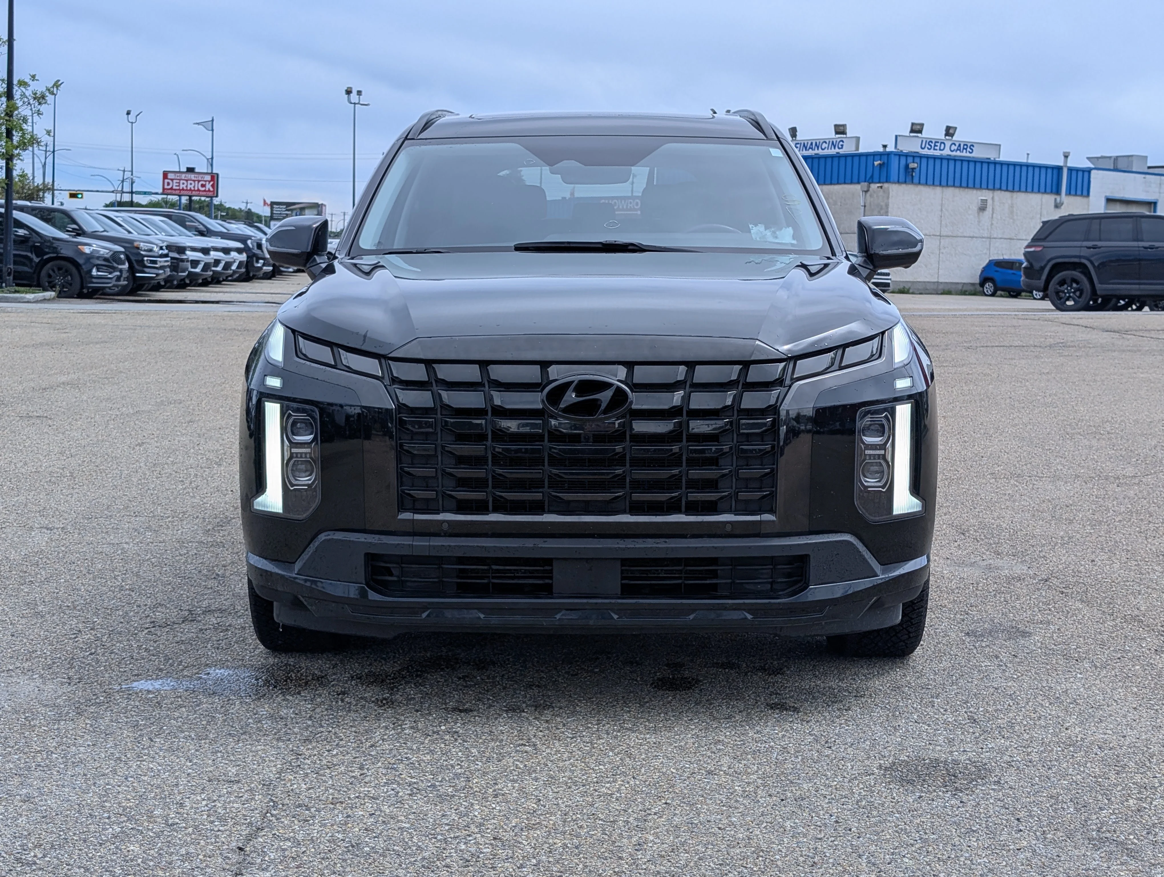 Used 2024 Abyss Black Hyundai Urban image 10