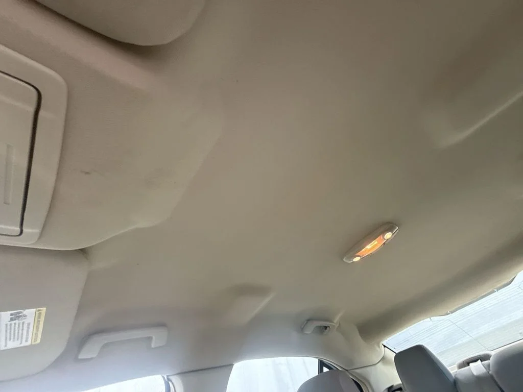 Used 2015 Oxford White Ford SEL image 26