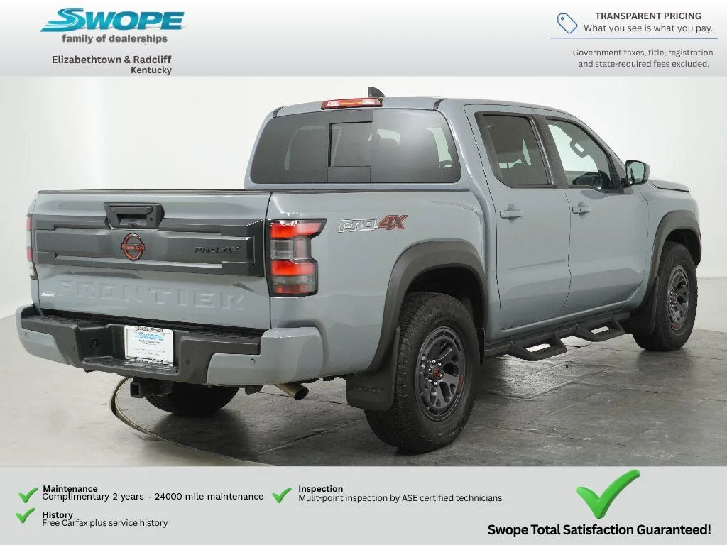 Used 2025 Boulder Gray Pearl Nissan PRO-4X image 4
