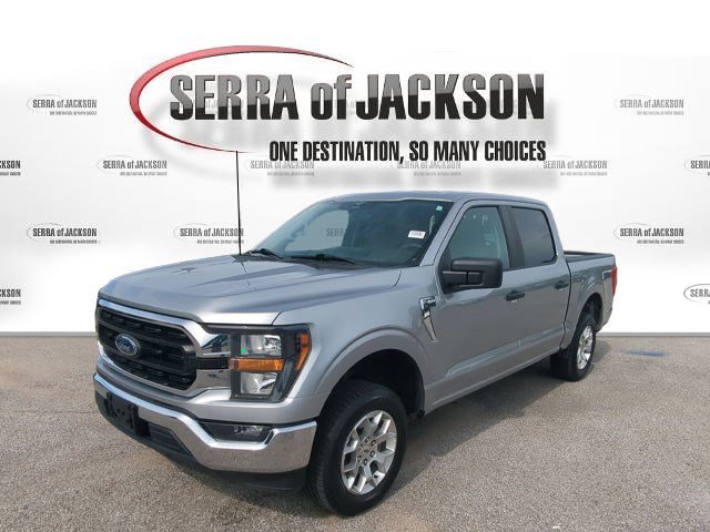 Used 2023 Iconic Silver Metallic Ford XLT image 5