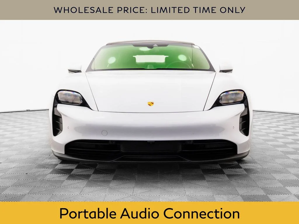 2023 Porsche Taycan GTS - Photo 8