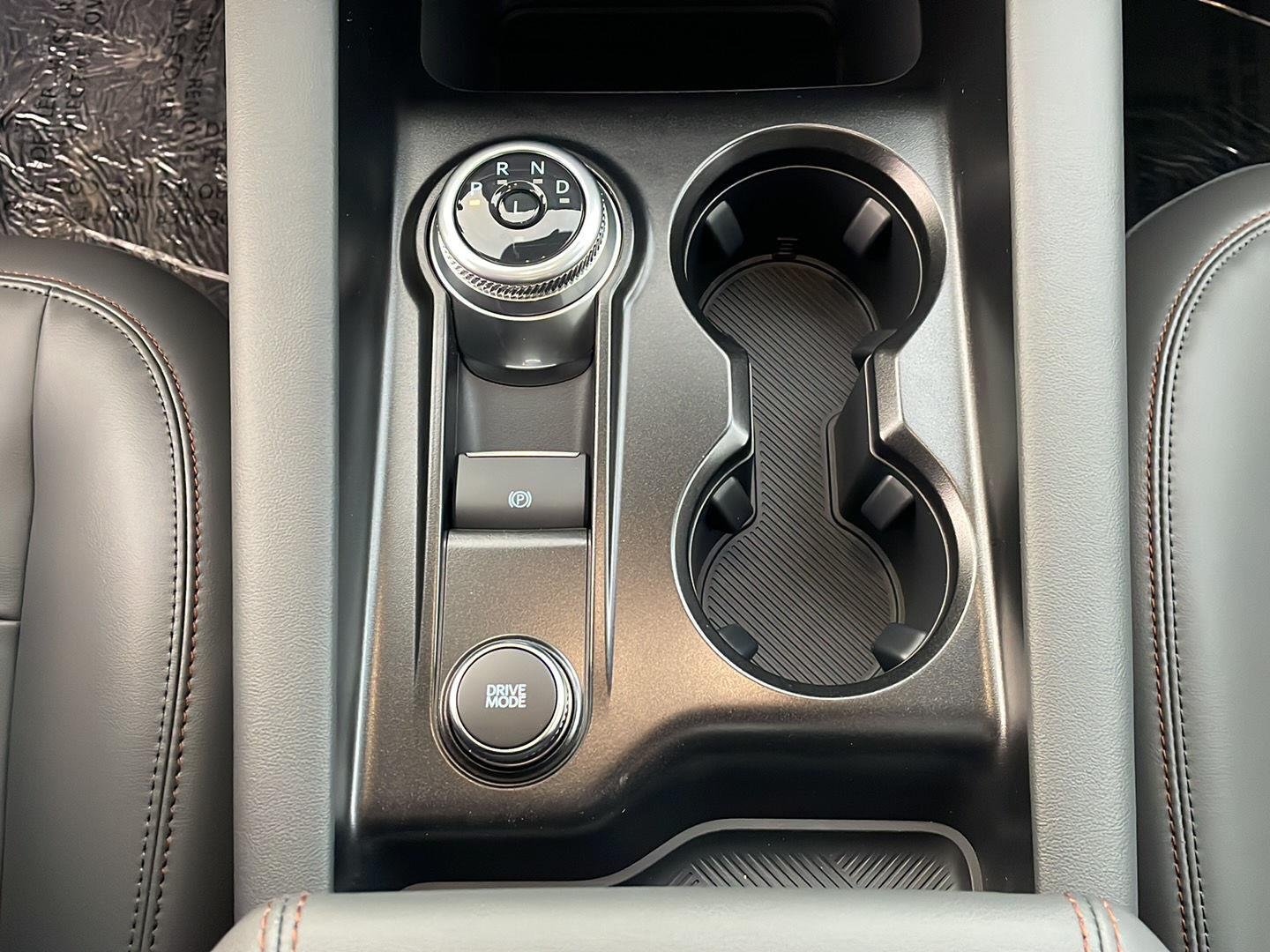 New 2027 Carbonized Gray Metallic Ford Active image 19