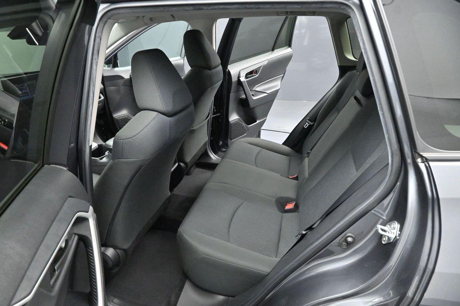 Used 2022 Magnetic Gray Metallic Toyota LE image 29
