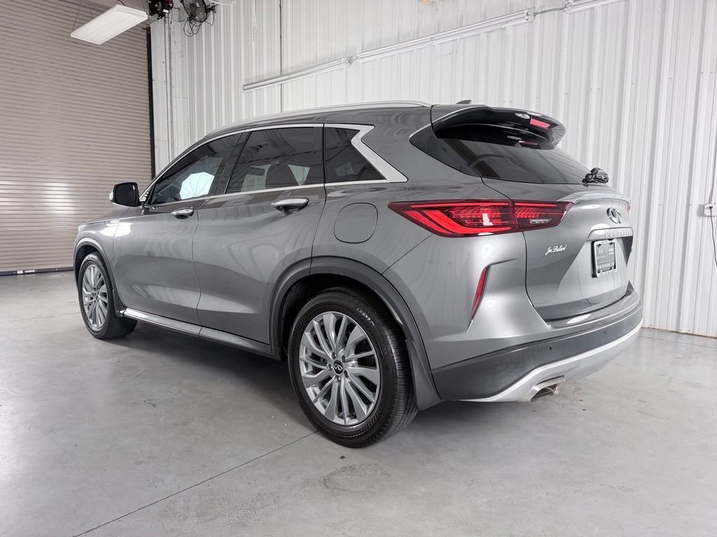 Used 2023 Gray INFINITI LUXE image 7