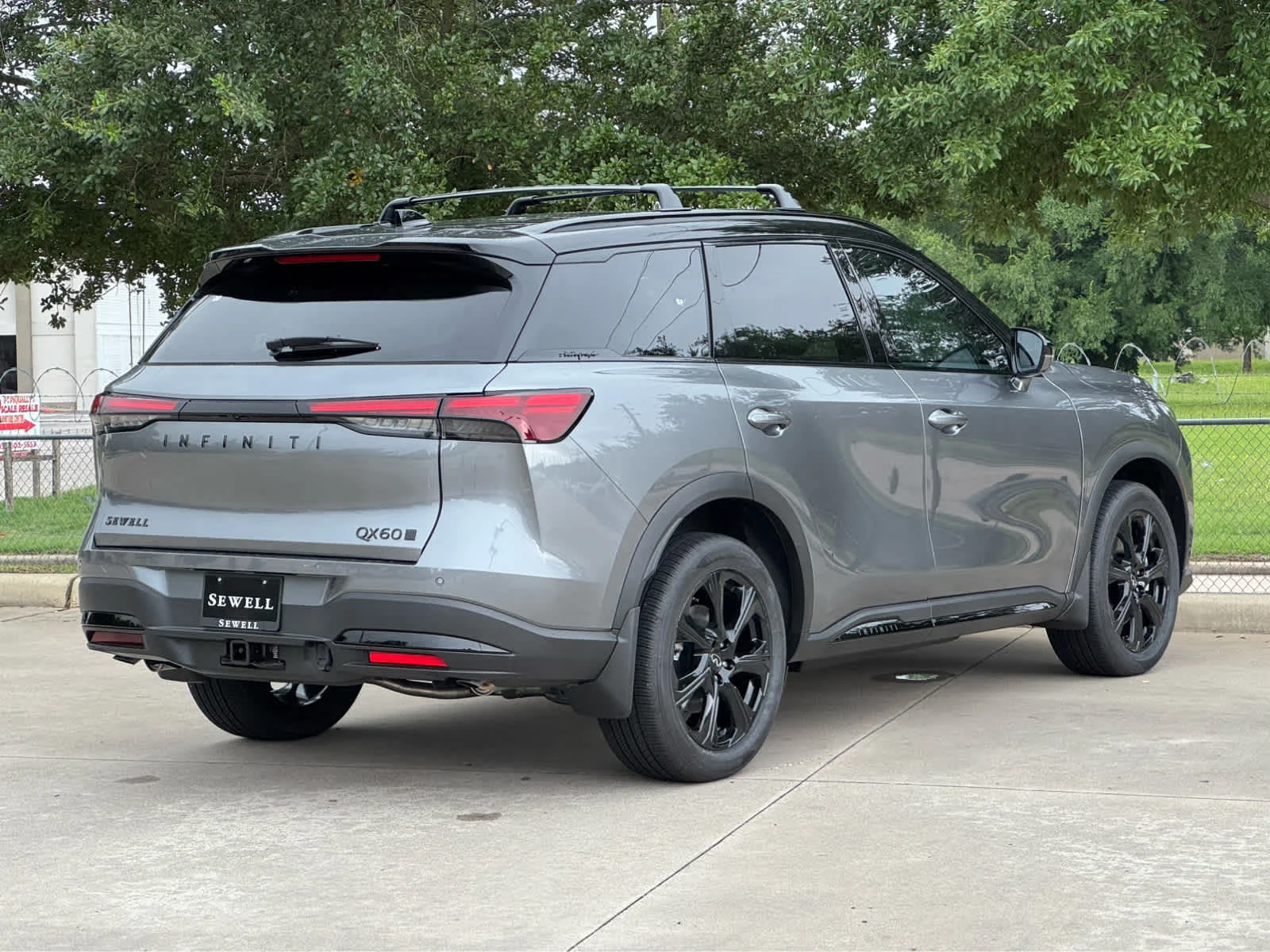 New 2027 2T GRPT SHDW INFINITI Autograph AWD image 3
