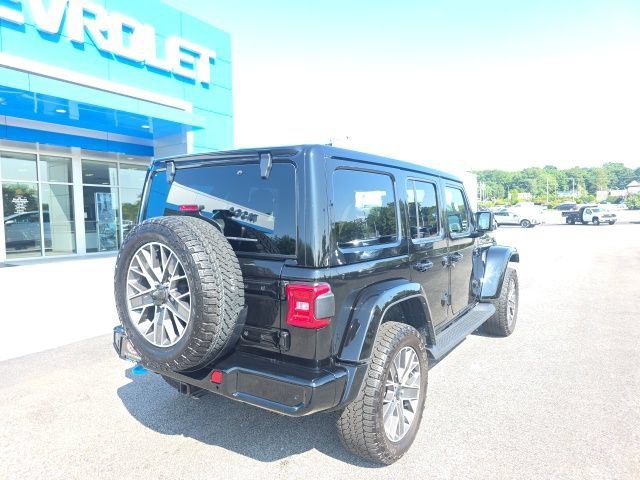 Used 2024 Black Clearcoat Jeep High Altitude image 7