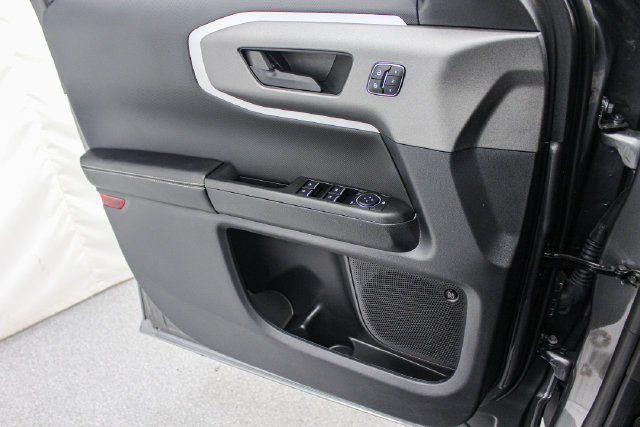 New 2025 Carbonized Gray Metallic Ford Outer Banks® image 17