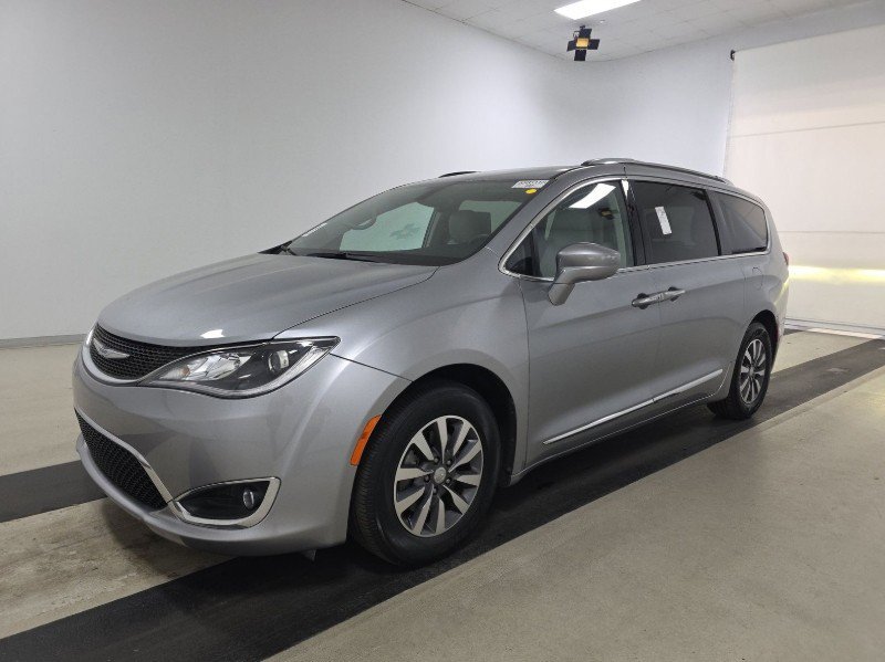 2020 Chrysler Pacifica Touring L Plus's photo