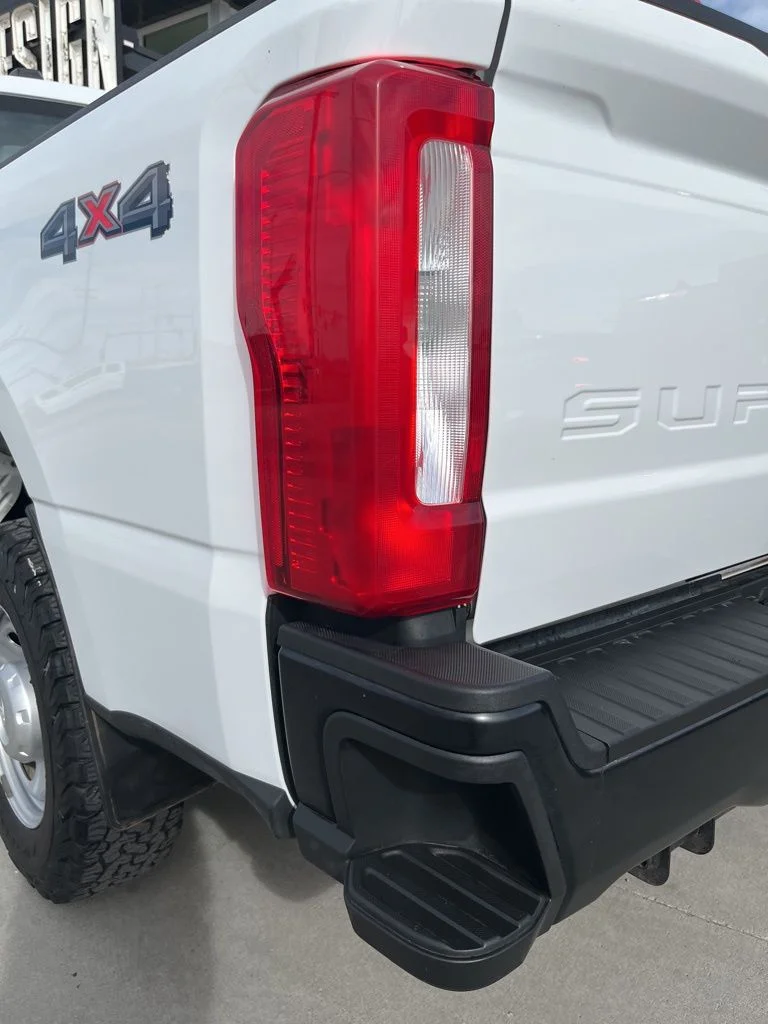 Used 2024 White Ford XL image 9