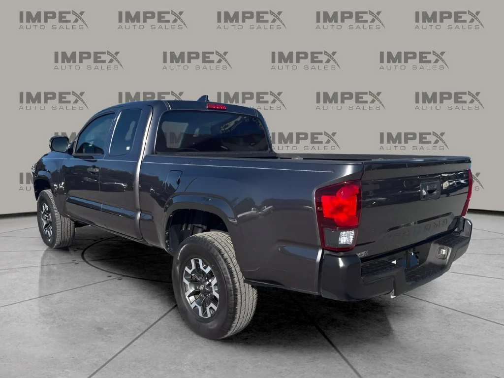 Used 2022 Gray Toyota SR image 3