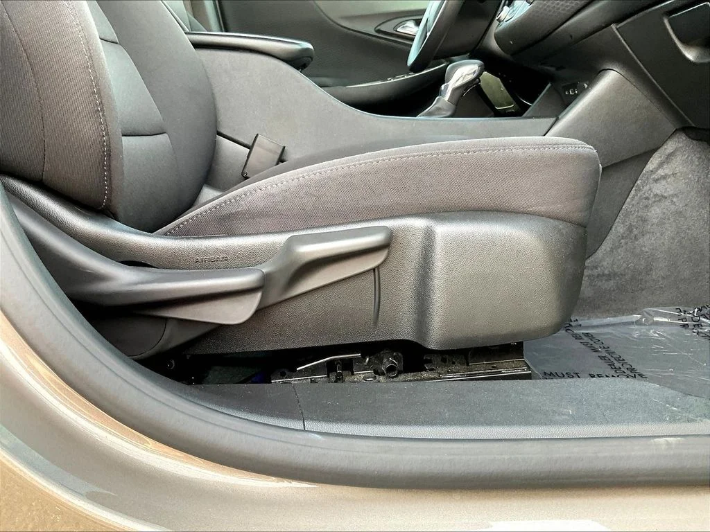 Certified Used 2023 Mineral Gray Metallic Chevrolet LT image 33