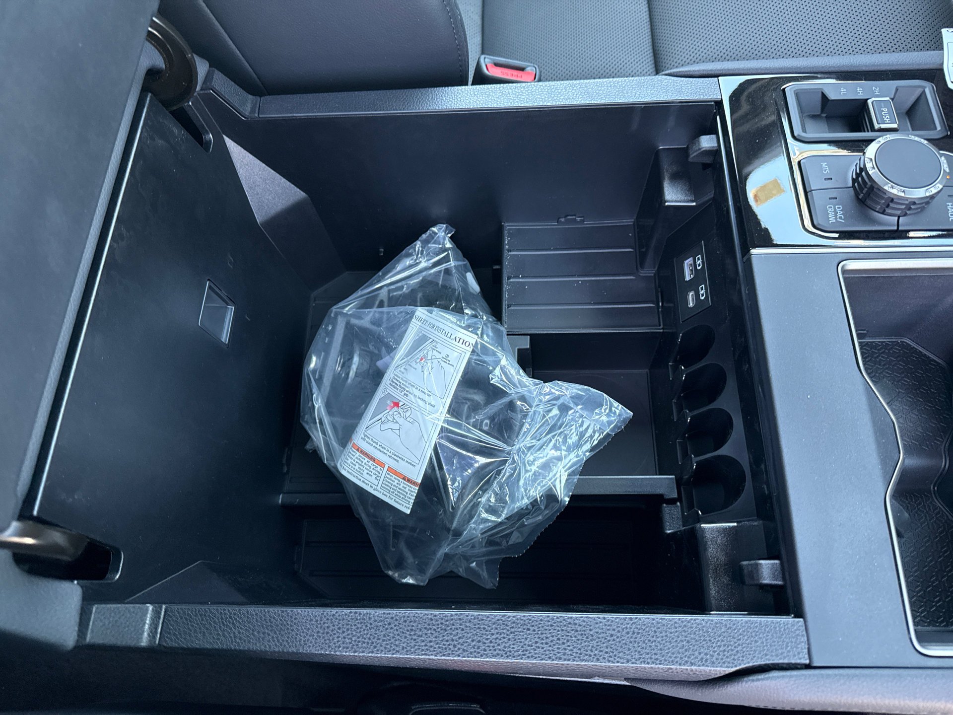 2025 Toyota Tundra Limited - Photo 14