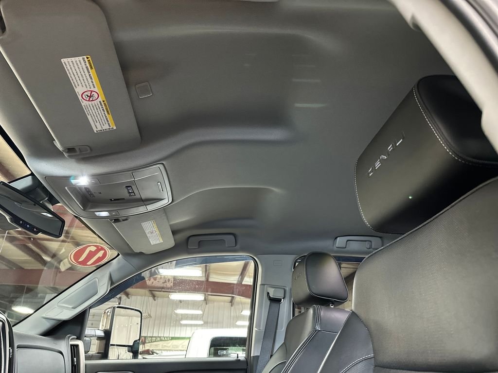 Used 2017 Black GMC Denali image 13
