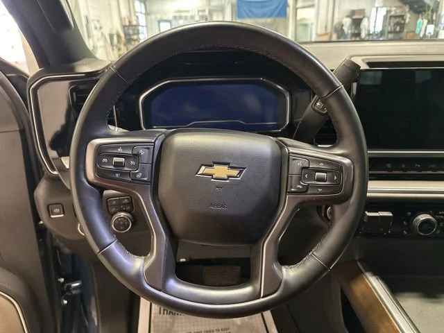 Used 2025 Lakeshore Blue Metallic Chevrolet High Country image 19