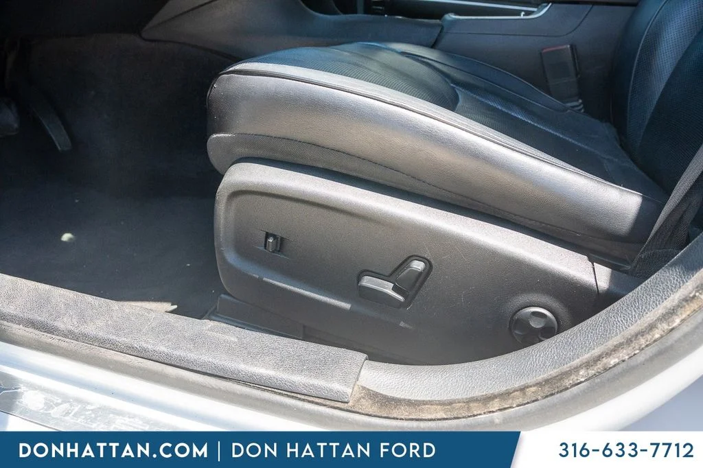 Used 2014 White Chrysler C image 22