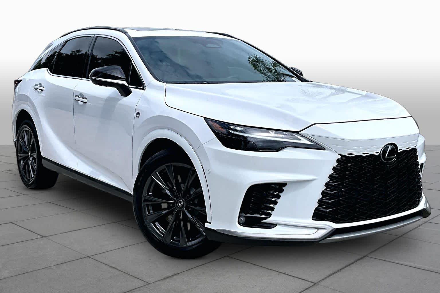 Used 2024 Ultra White Lexus F SPORT Handling image 3