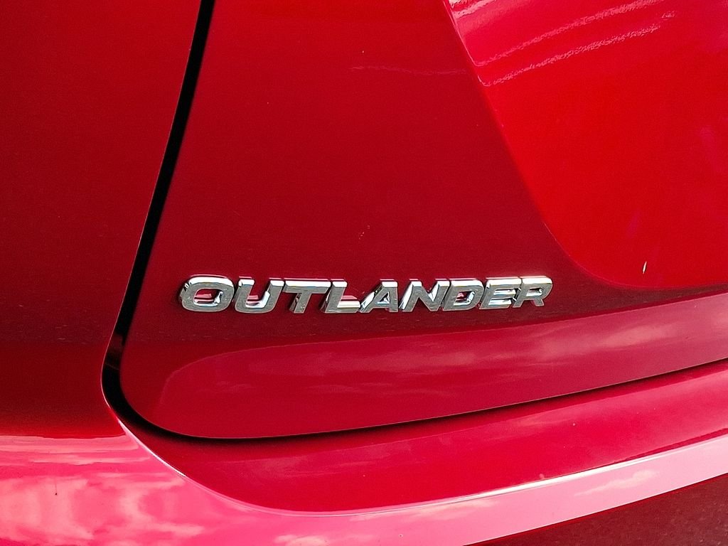 2025 Mitsubishi Outlander SE - Photo 6