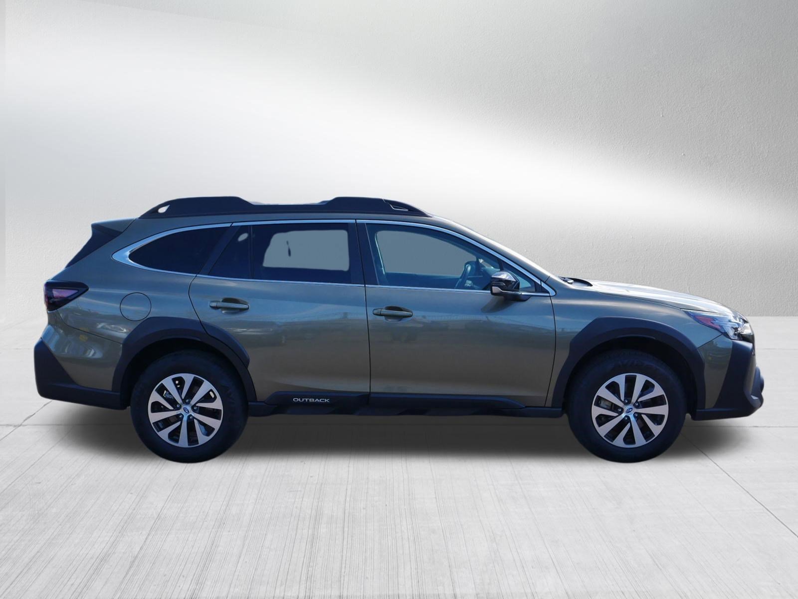 Used 2025 Autumn Green Metallic Subaru Premium image 8