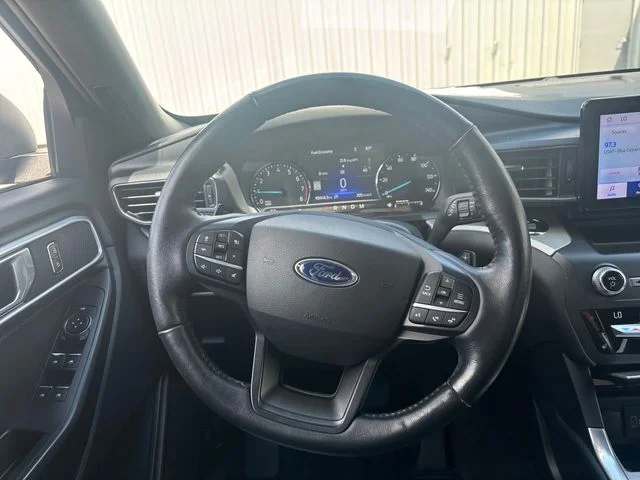 Used 2020 Black Ford XLT image 14