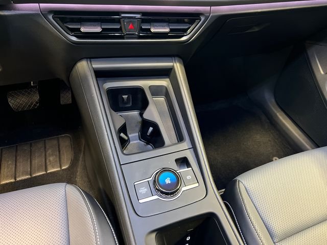 Certified Used 2025 White Volkswagen 2.0T SE image 27
