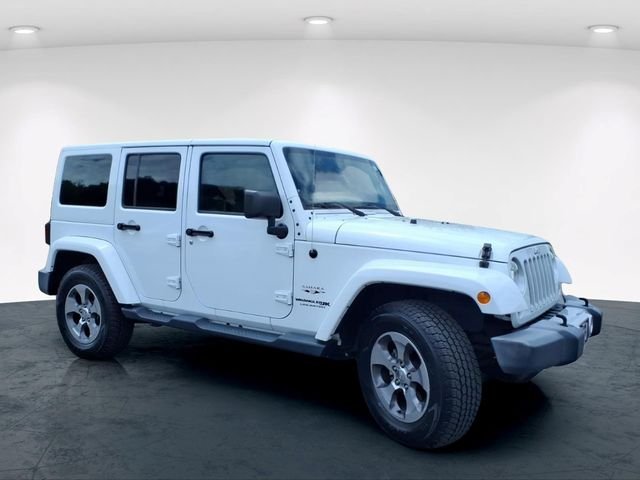 Used 2018 White Jeep Unlimited Sahara image 5