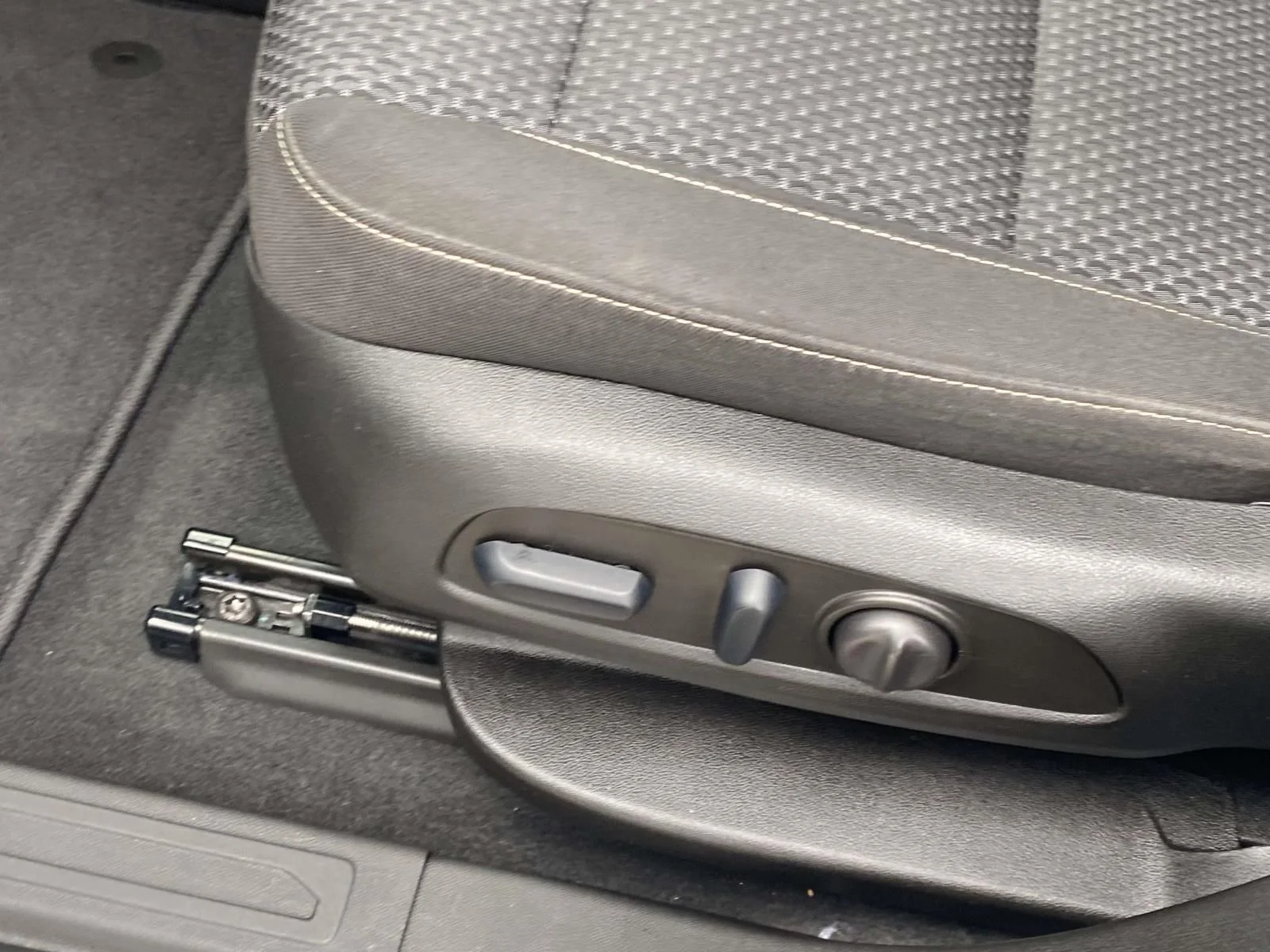 Used 2023 Silver GMC SLE image 16