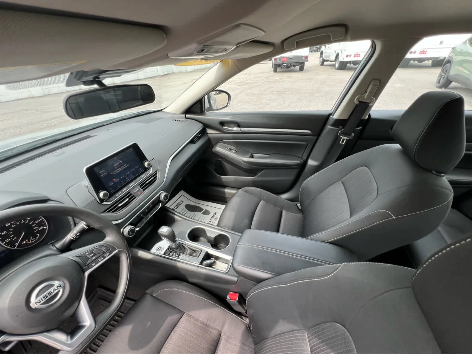 2022 Nissan Altima SV - Photo 9