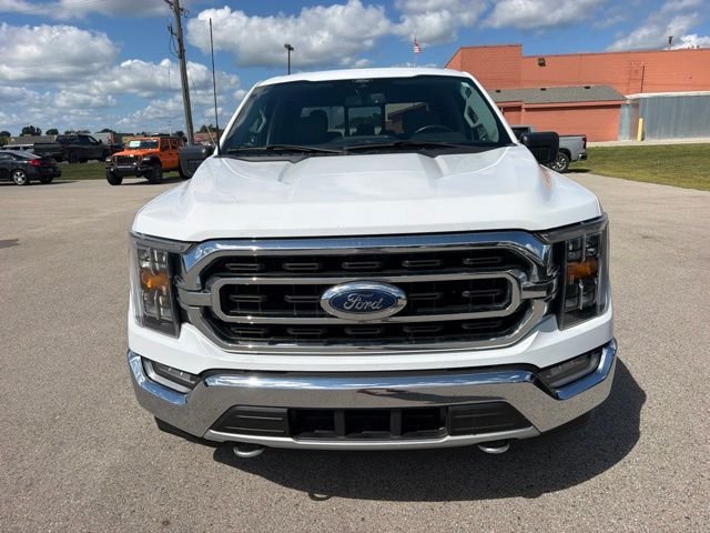 Used 2021 White Ford XLT image 2