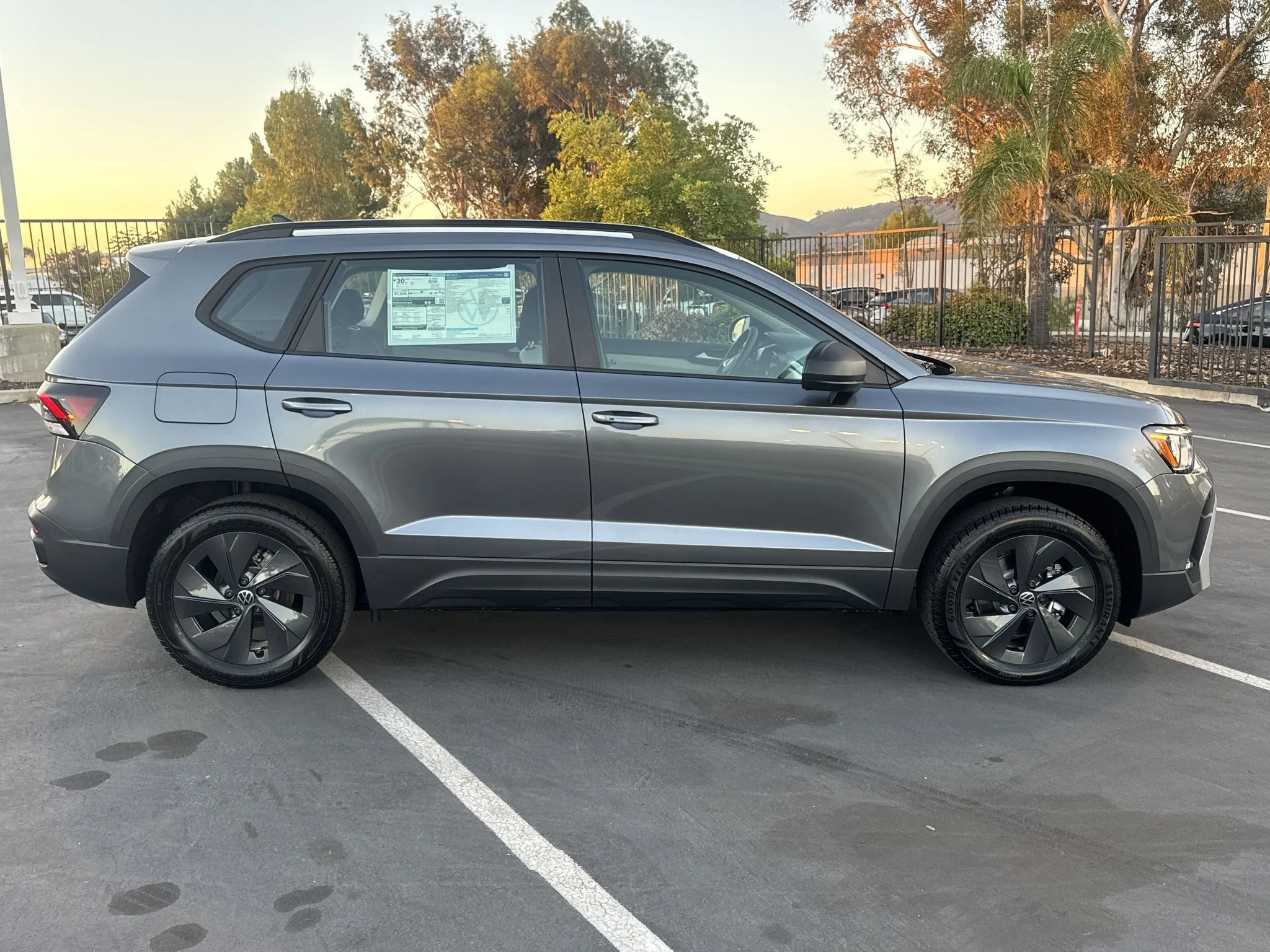 New 2027 Platinum Gray Metallic Volkswagen S image 8