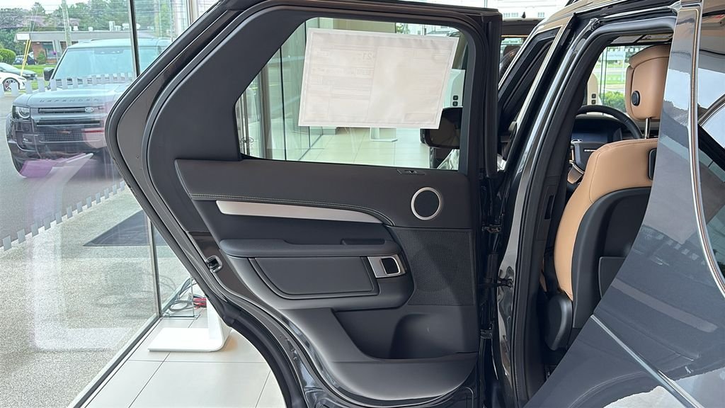 2026 Land Rover Discovery Dynamic SE - Photo 20