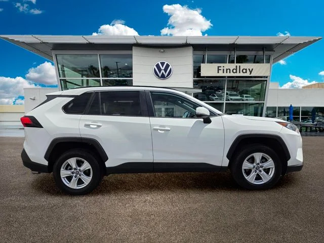 Used 2021 White Toyota XLE image 6