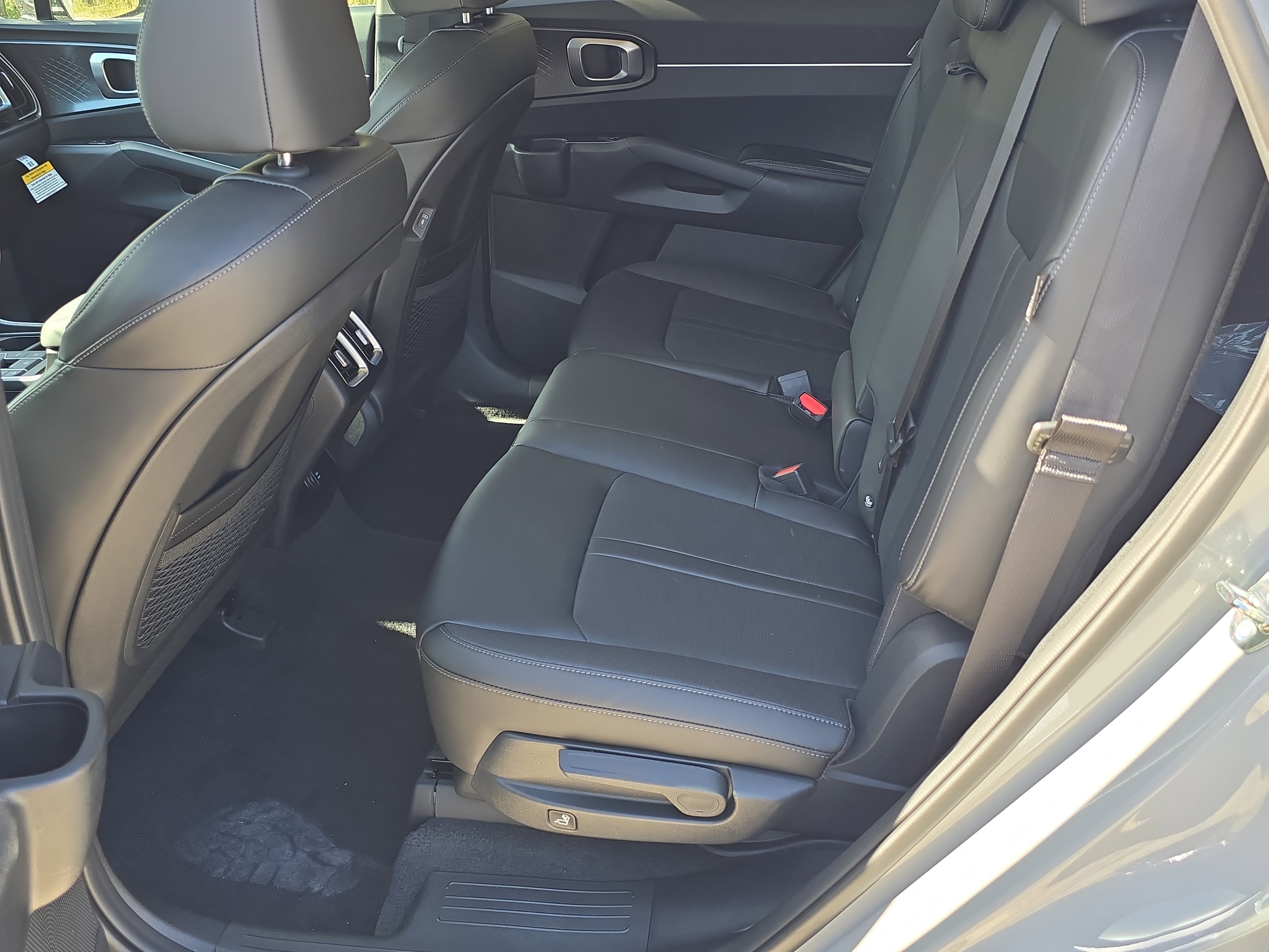 New 2026 Wolf Gray Kia S image 18