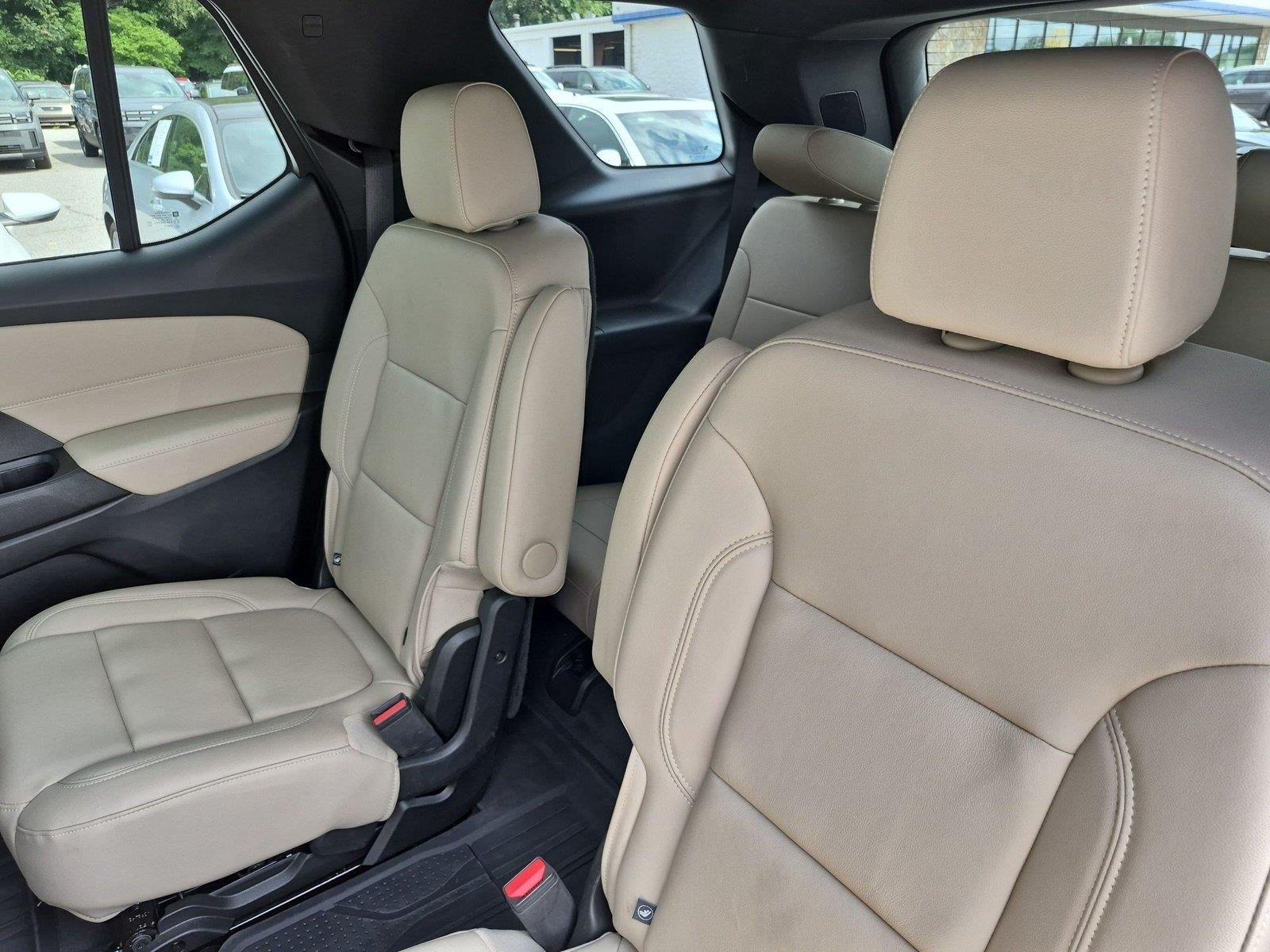 Used 2023 Mosaic Black Metallic Chevrolet LT Leather image 32