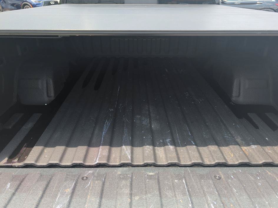 Used 2024 Onyx Black GMC Denali image 14