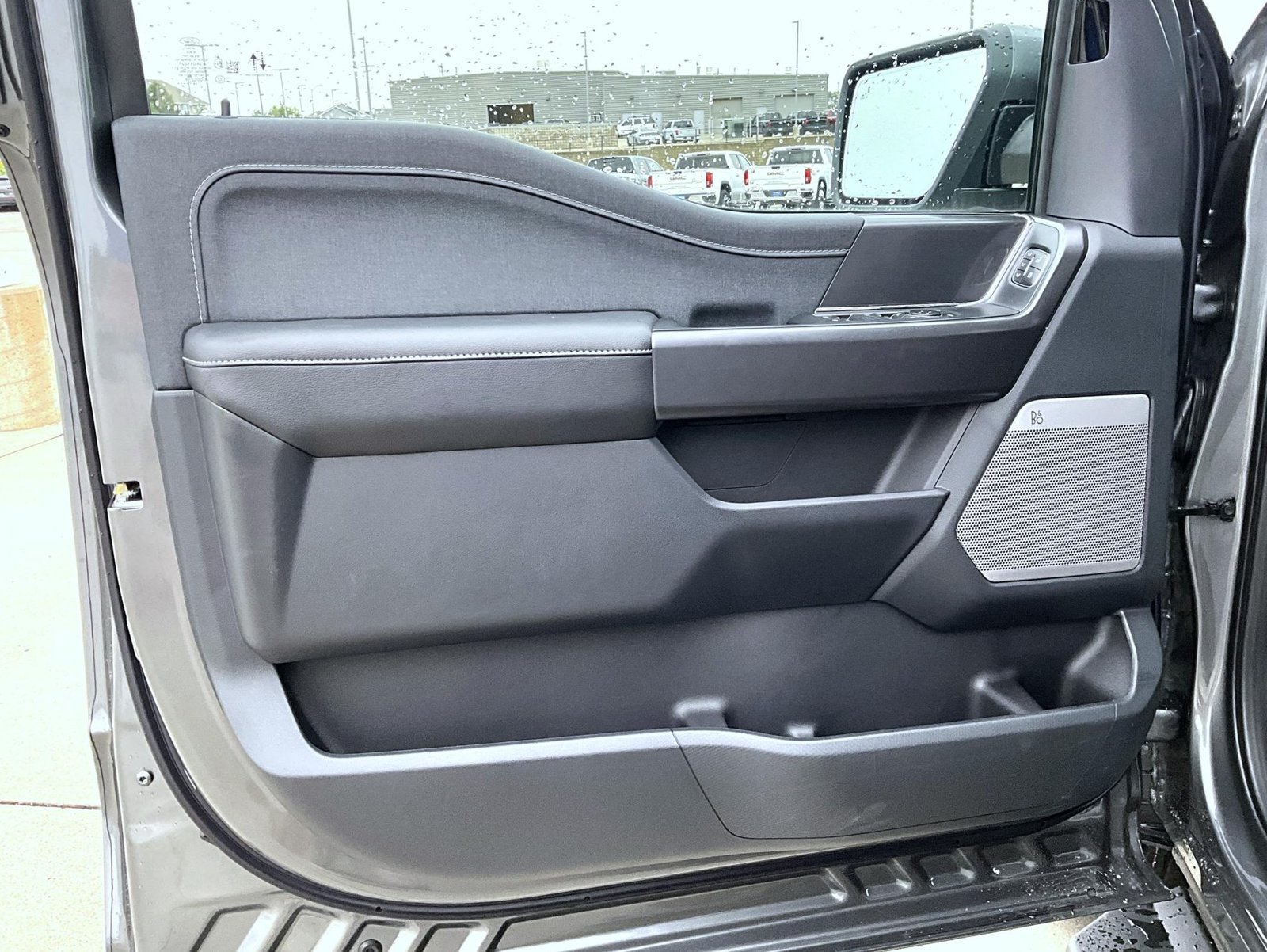 New 2026 Carbonized Gray Metallic Ford Lariat image 9