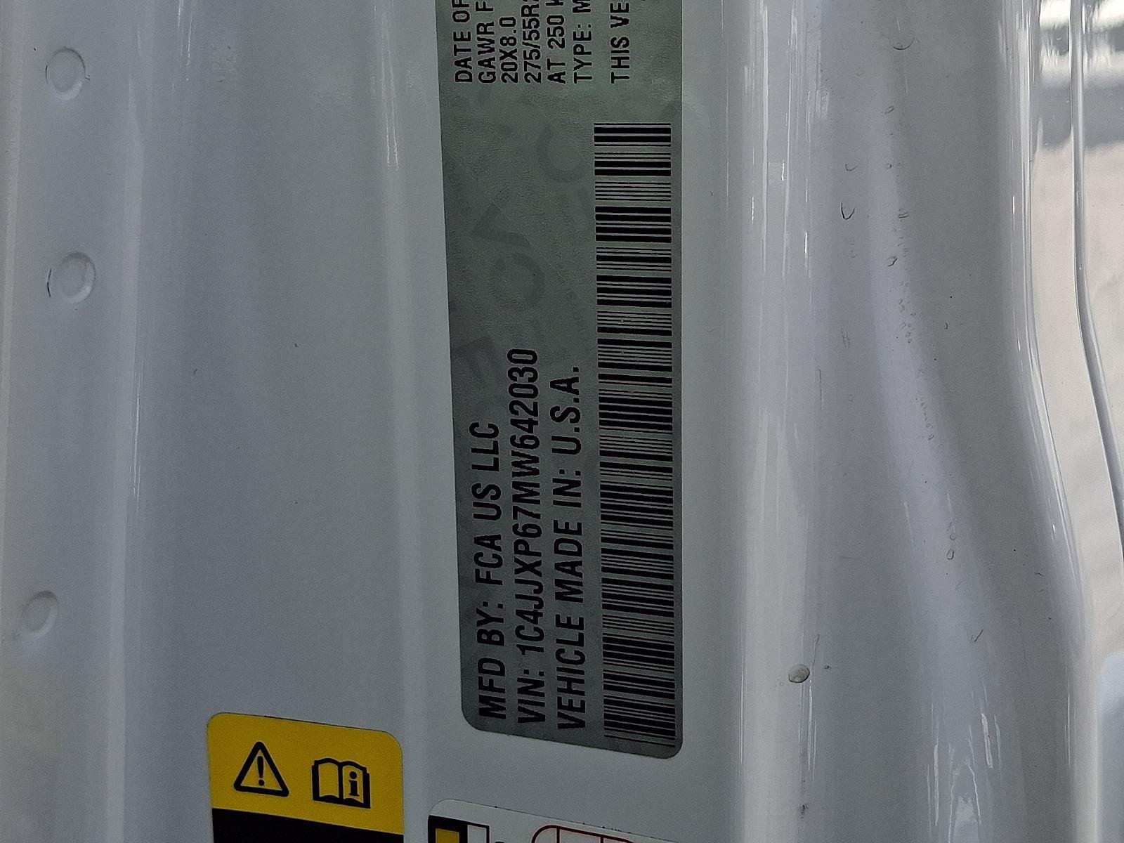 Used 2021 Bright White Clearcoat Jeep Unlimited Sahara image 26
