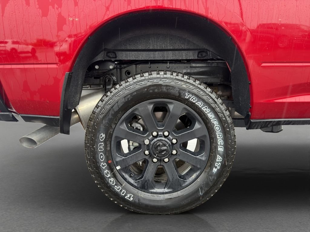 New 2026 Molten Red Pearl-Coat Exterior Paint RAM Laramie image 23